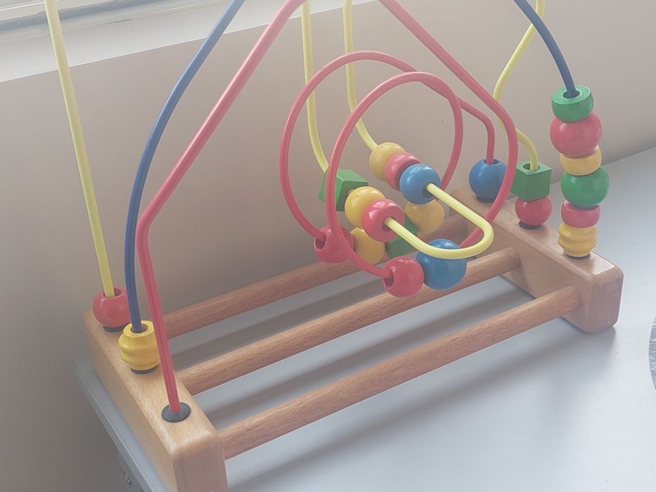 Brinquedo didático - Labirinto de contas