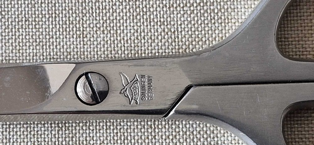 Estojo de tesoura e faca corta papel em aço inox marca SOLIGEM