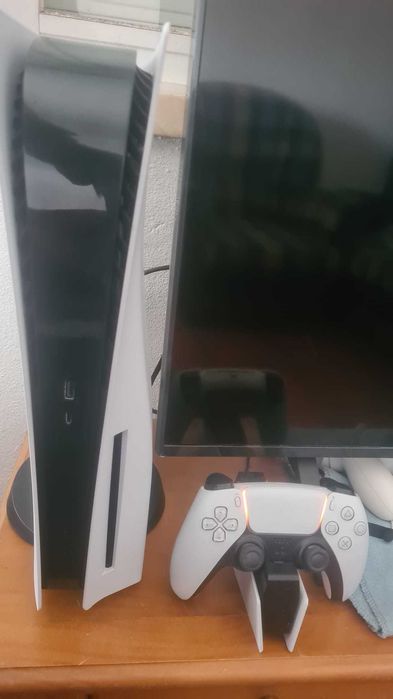 Playstation 5 c/leitor super conservado, + carregador