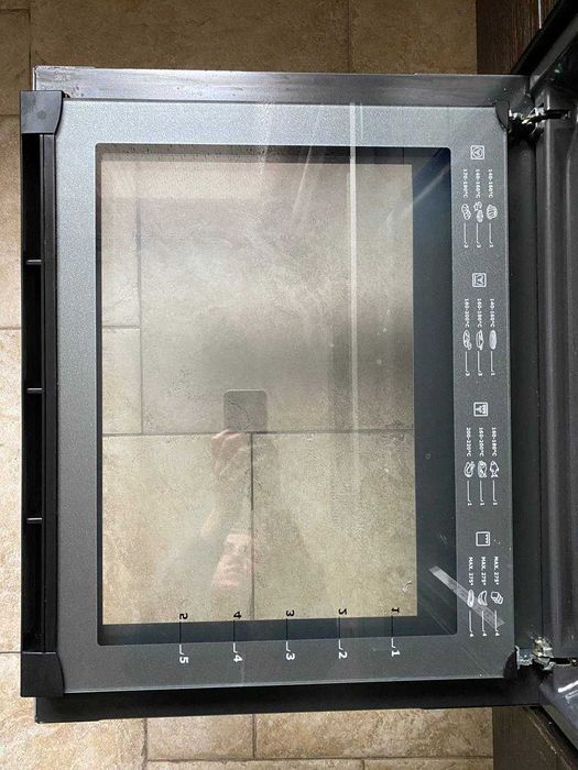 Electrolux вбудована духова шафа б/в