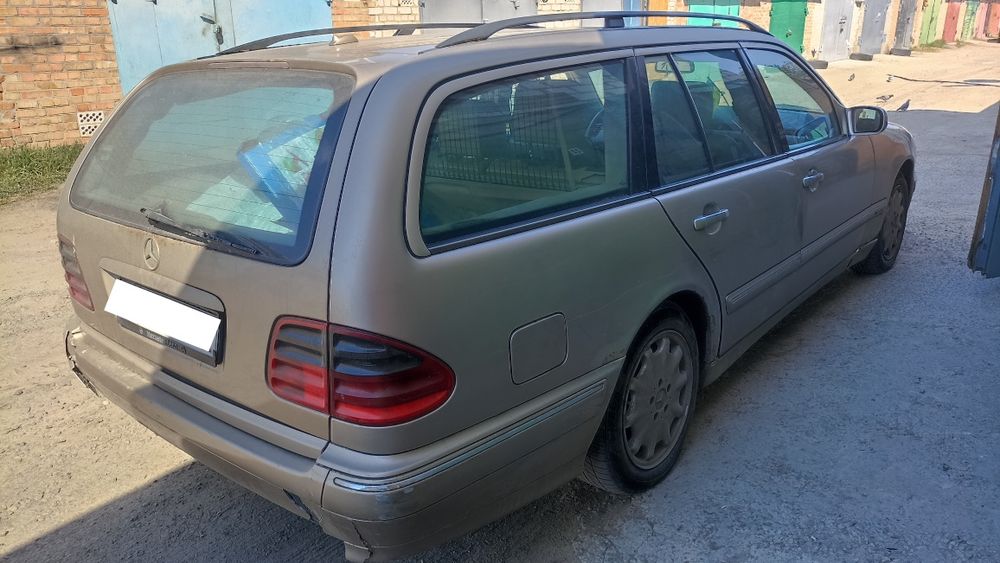 Продам Мерседес w210 на пружинах