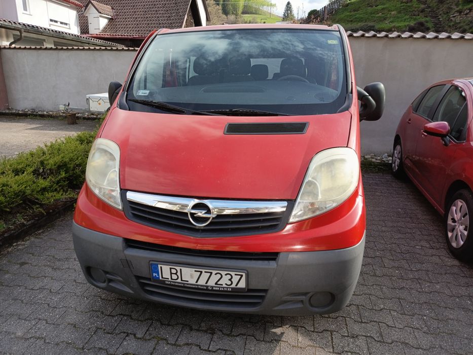 Opel Vivaro 2.0 cdti 9 osób