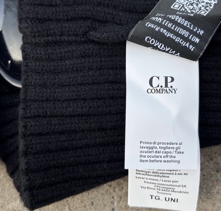 Шапка C.P Company чорна Шапка з лінзами чоловіча СП Компані