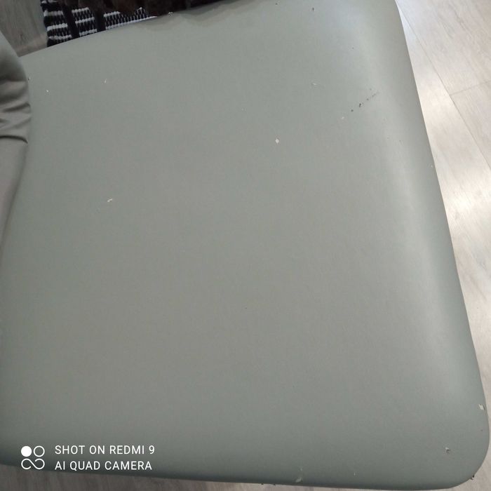 białe krzesła krzyżaki 4 sztuki za połowę ceny