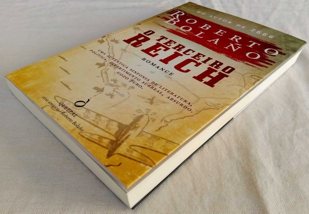 Livro O Terceiro Reich de Roberto Bolaño [Portes Grátis]