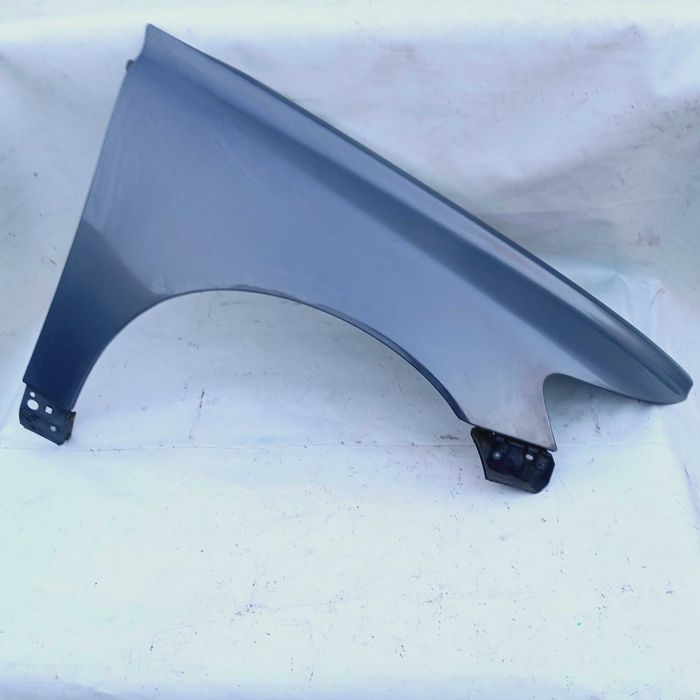 Volvo V50 S40 II Błotnik Prawy przód 462-46