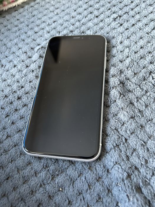 Iphone XR w bardzo dobrym stanie