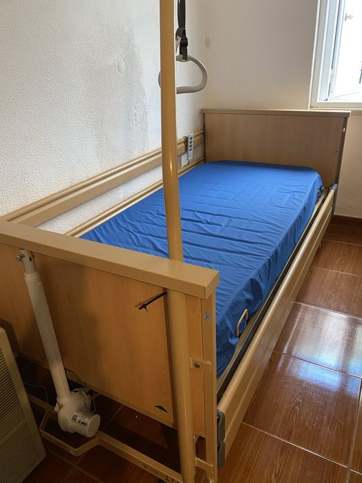 Electric Adjustable Bed64729588341377120