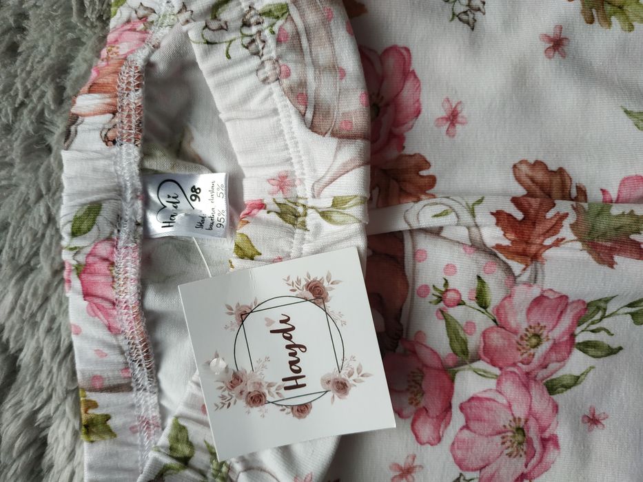 Nowe legginsy/print/kwiaty/liście/lis/prezent/Haydi/r.98