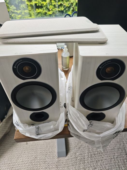 Kolumny Monitor Audio Bronze 2 białe