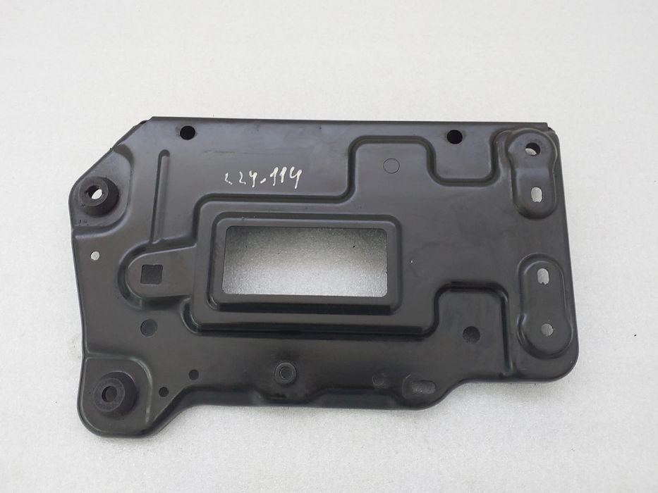 Base / caixa da bateria MERCEDES-BENZ CLA Coupé (C117)