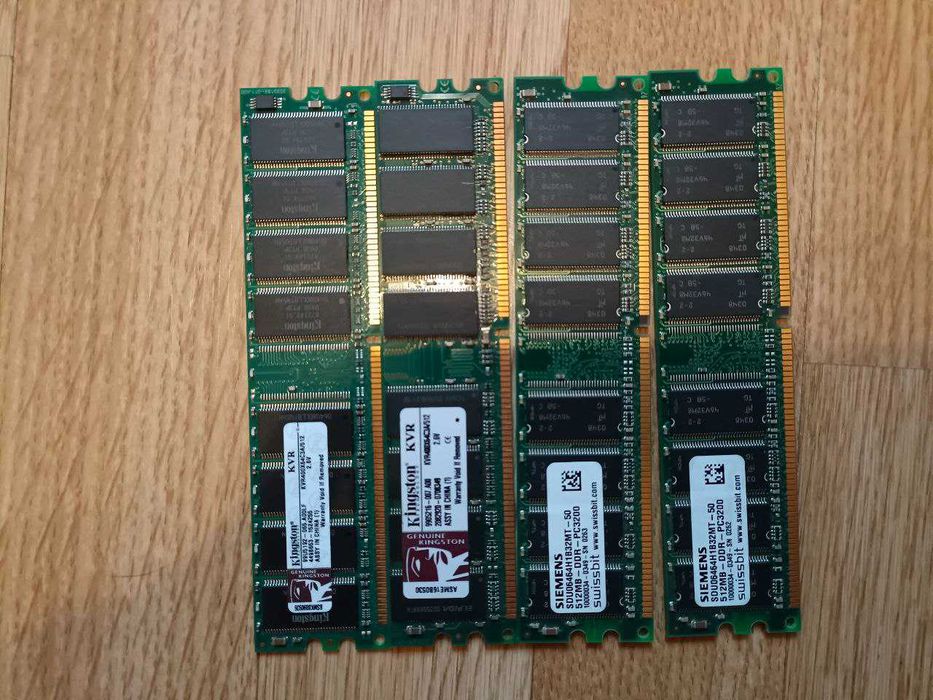 Lot De Barrettes RAM DDR3 Et DDR2 - 2x 1 Go DDR3 + 2x 1 Go DDR2 + 1x 512 Mo DDR - Occasion Fonctionnel