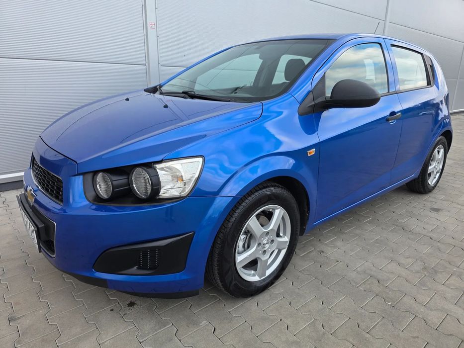 Chevrolet Aveo Klimatyzacja alu felgi nowe opony całoroczne stan b dobry