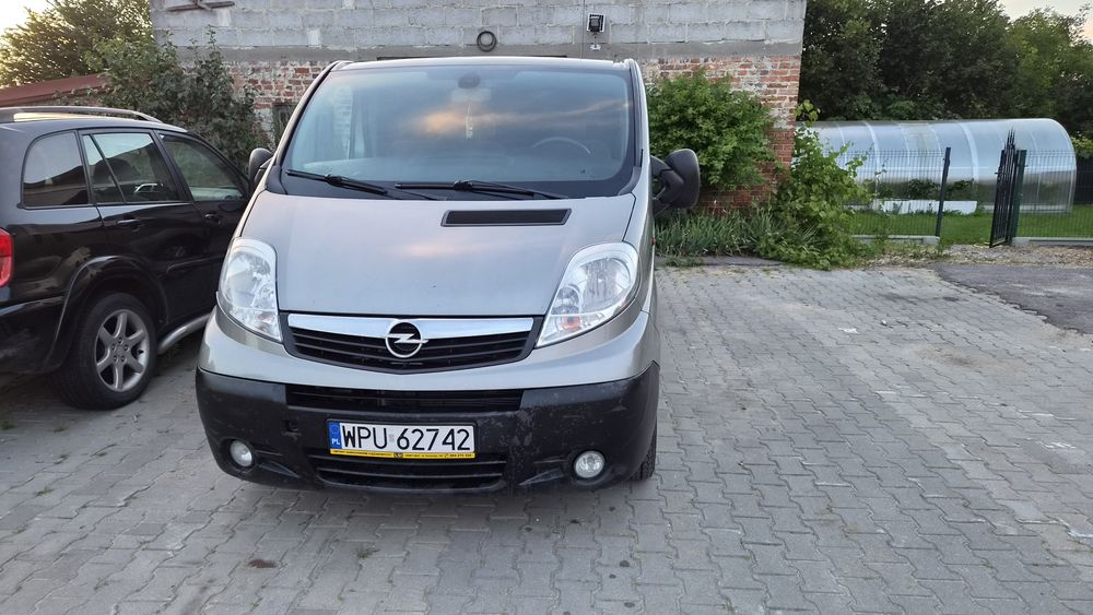 Opel Vivaro 2.0 cdti 9 osob