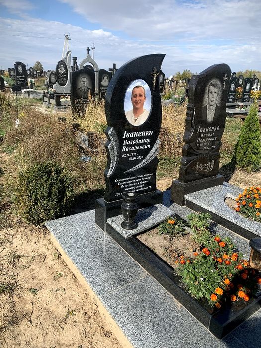 Пам'ятники з граніта