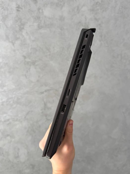 Asus ROG Strix Zephyrus i7-13620H/RTX 4070/16GB RAM