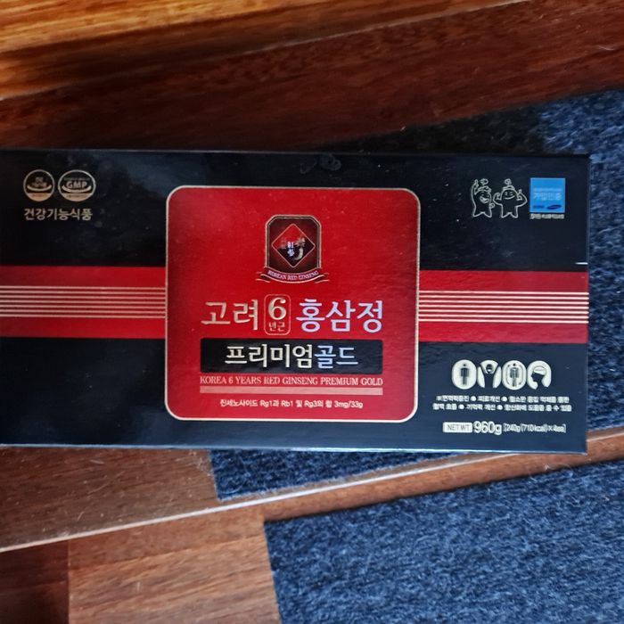 Żeń-szeń koreański w słoiku 240gr