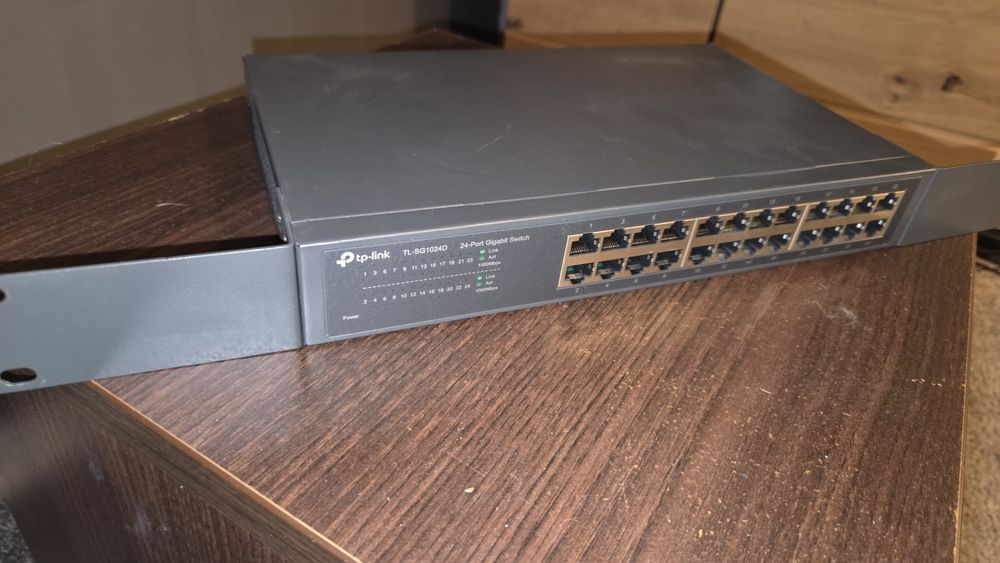 Switch TP Link TL-SG1024D