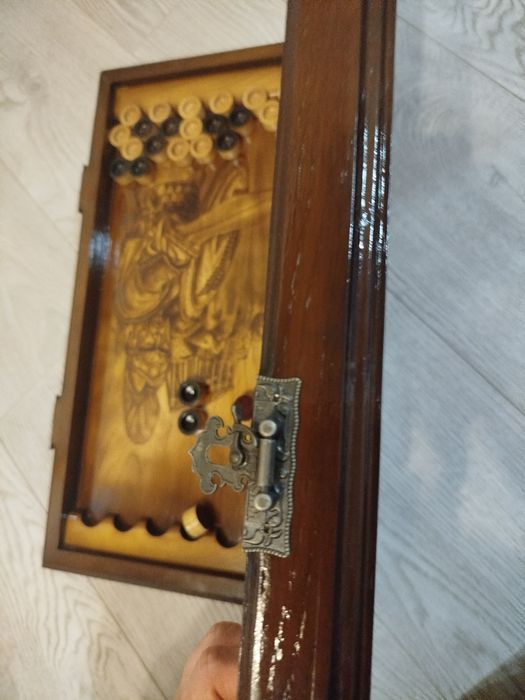 Дерев'яні нарди, ручної роботи