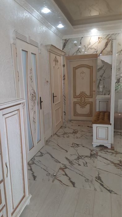 Без відкл СВІТЛА ! Центр 4 кімнатна подобова 10 осіб  оренда посуточна