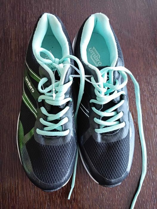 Nowe buty Umbro 37