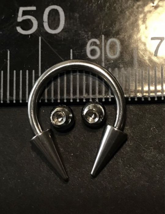 Piercing 12mmx1.6mm STAL + 2 sruby