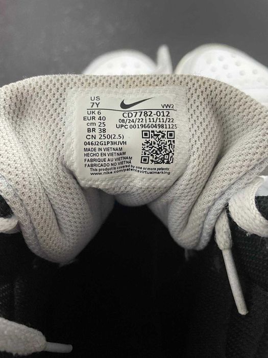 Vendo 2 pares de ténis