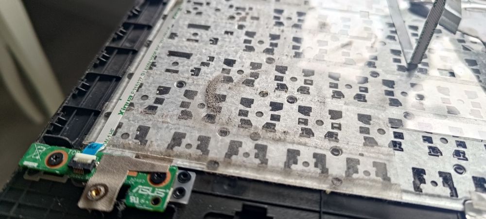 Naprawa komputerów, laptopów