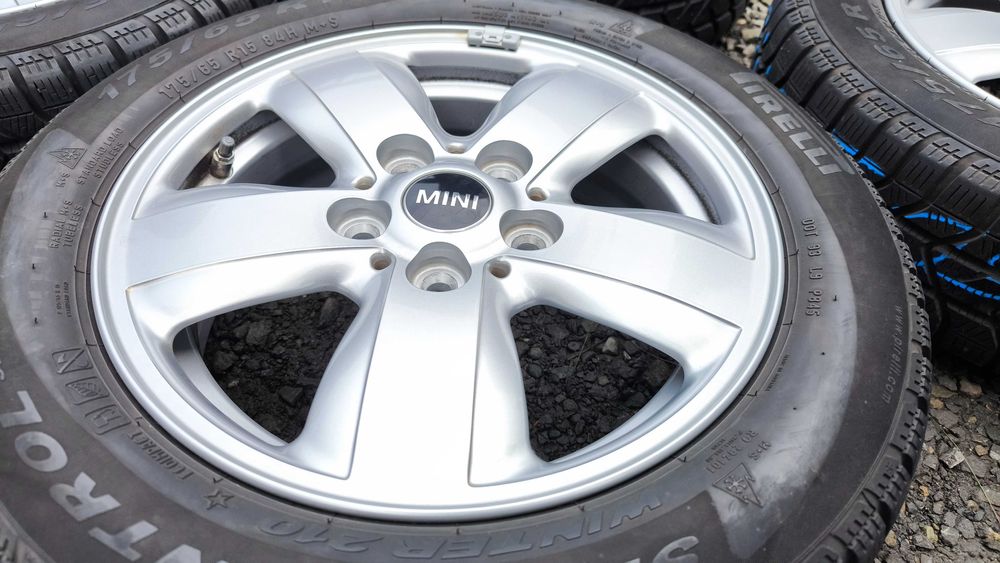 Koła Mini ONE F55 F56 F57 15 cali 5x112 ET46 Opony 175/65 Czujniki