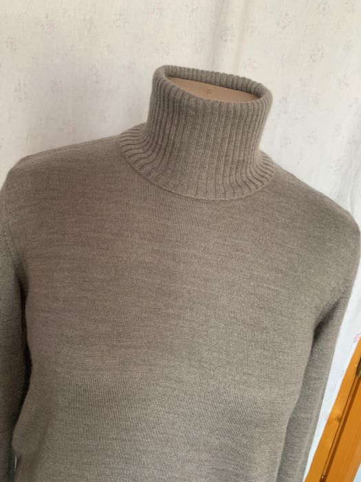 Вовняна жіноча водолазка бренду Madeleine .Підійде на розмір L, XL.