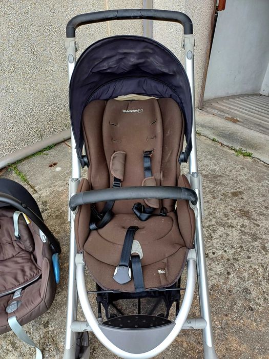 Reservado /Carrinho de bebê com cuca(oferta da cama em madeira branca