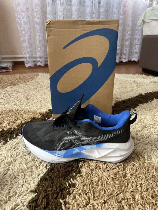 Asics Novablast 5