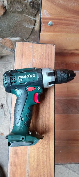 Аккумуляторный шуруповерт Metabo BS 18 LT