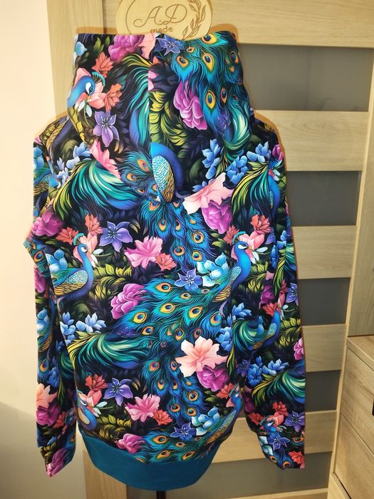 Bawełniana bluza damska z kapturem Kolorowe pawie L 40