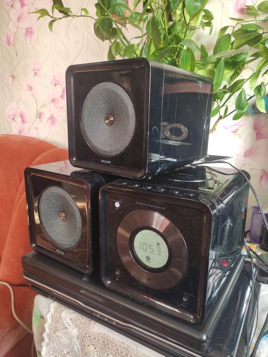 Музичний центр для комп'ютера Philips MCM118B.потужність 2×30