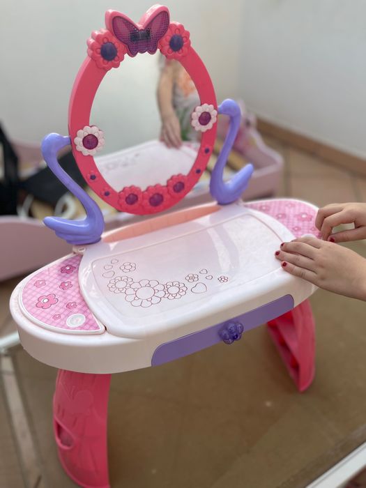 Cama rosa infantil