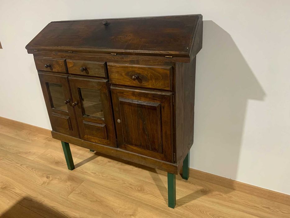 Secretária Vintage clássica em madeira em castanho NOVO PRECO