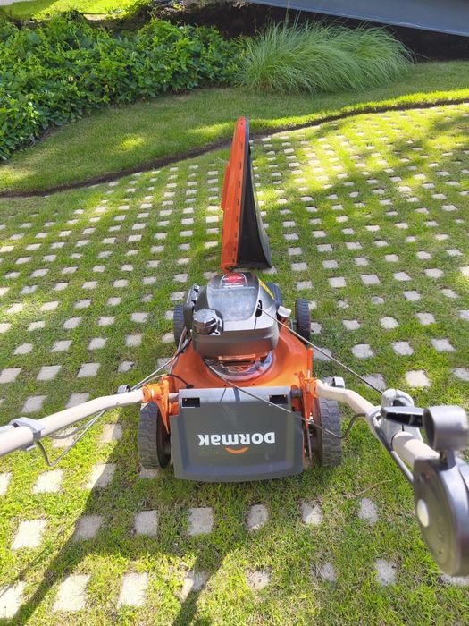 Corta-relvas Dormak  CR 46 SP H motor Honda