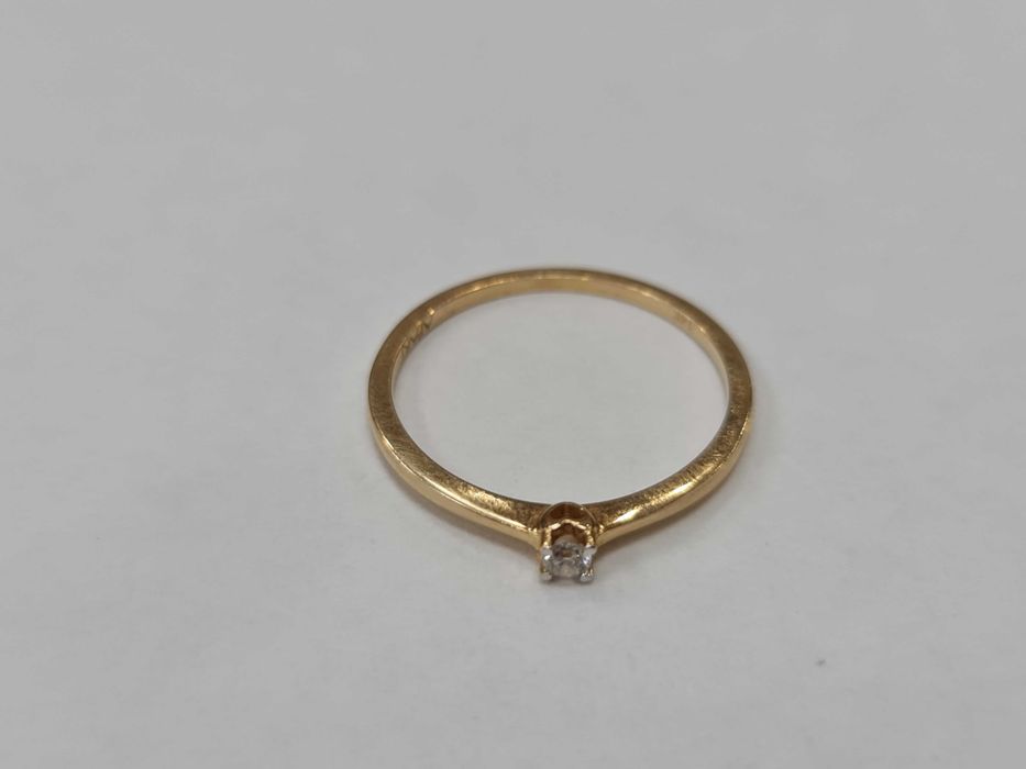 Apart! Złoty pierścionek/ 585/ 1.31 gram/ R16/ DIA 0.03 CT