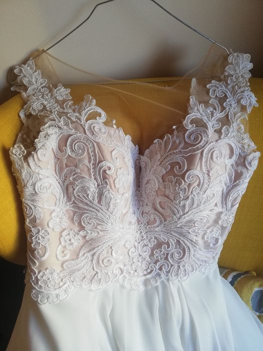 Krótka suknia ślubna