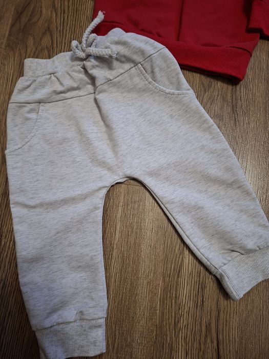 Одяг для дівчаток