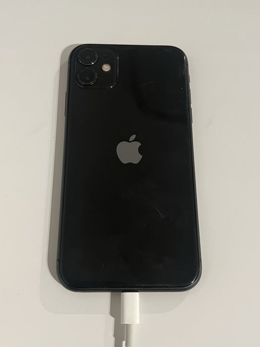 Used iPhone 11 64GB – Good Condition64738225913729123