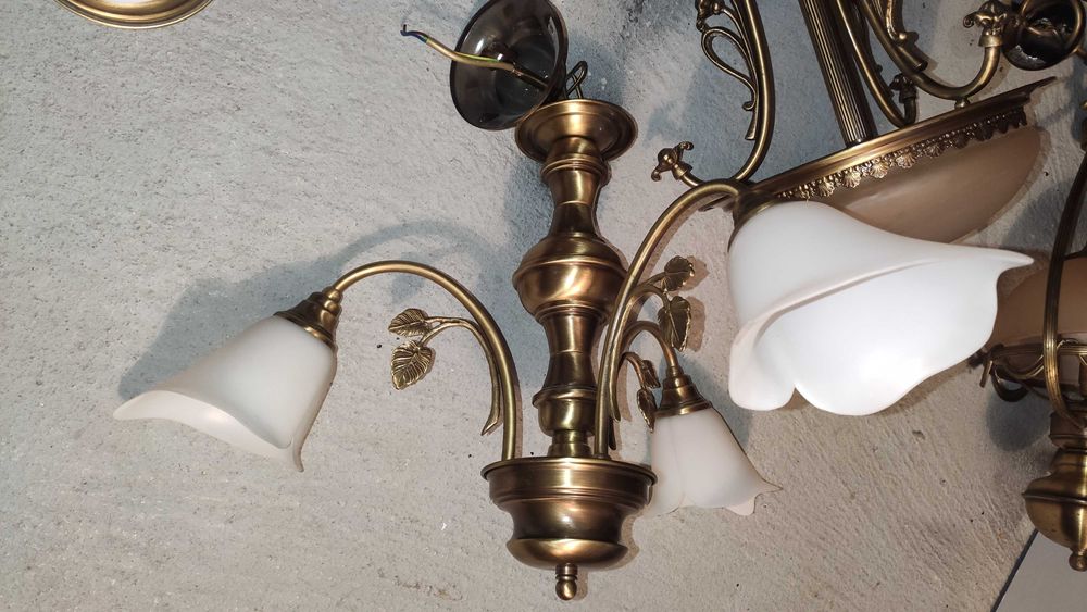 Candeeiros de tecto,mesa cabeceira,sala,corredor