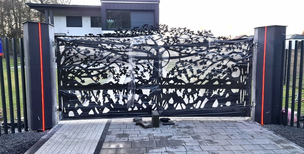 Nowoczesne panele- balustrady CNC -bramy wjazdowe-kompletne ogrodzenia