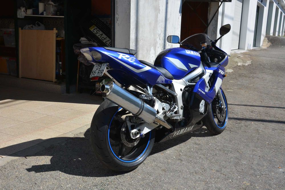 YAMAHA R6 de 2001 **vendida** Fradelos • OLX.pt