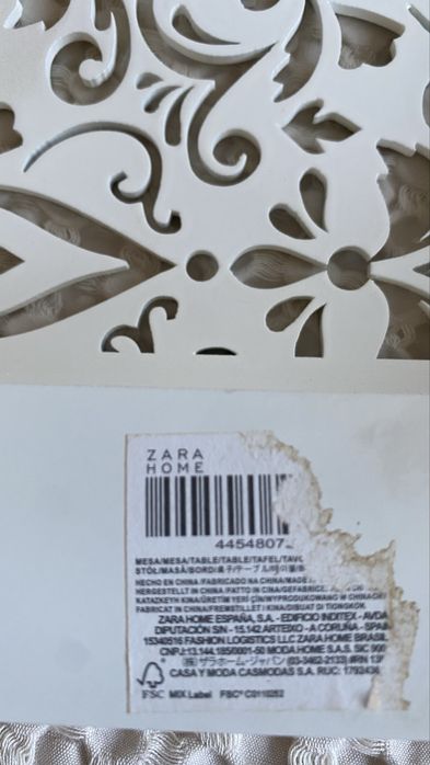 Mesinha Zara Home branca e vidro