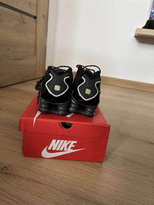 Sprzedam nike Tn