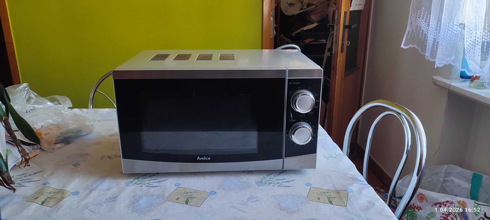 Kuchenka mikrofalowa Amica