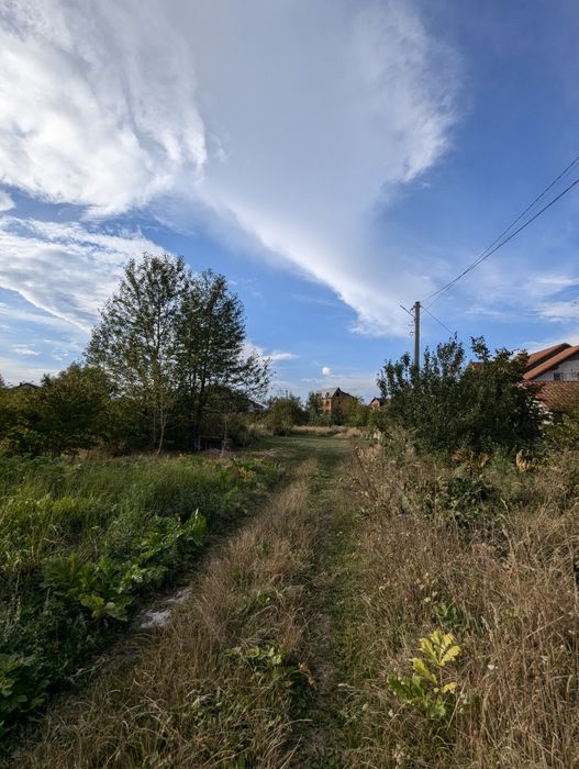 Продаж земельної ділянки 12 сот під будівництво в Підпечерах