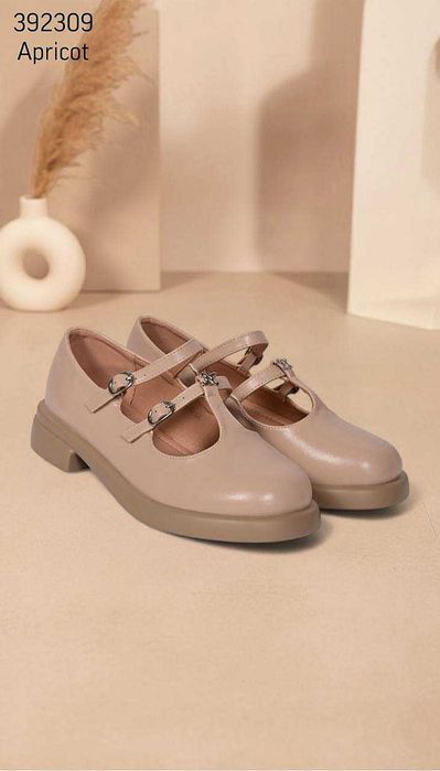 ОПТ Жіночі черевіки, лоуфери, кросівки ОПТ